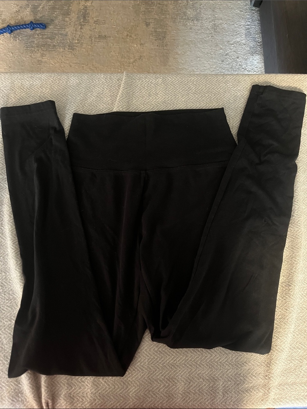 aerie Black High-Waist Leggings — Slim Fit